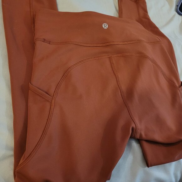 Sz 4 Lululemon Invigorate Tights with pockets! - Picture 2 of 5